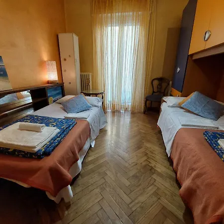 Camera Con Due Letti Singoli Doccia Idromassaggio *
