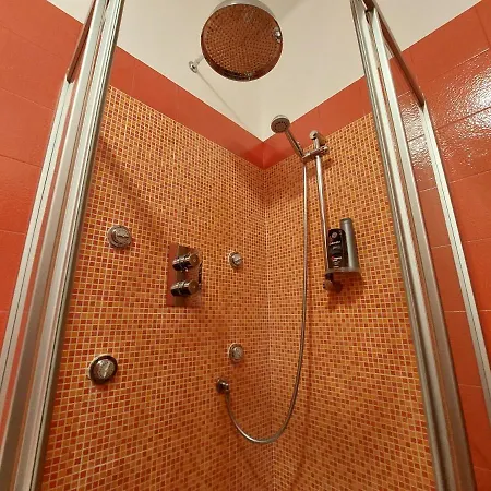 Pensjonat Camera Con Due Letti Singoli Doccia Idromassaggio San Remo